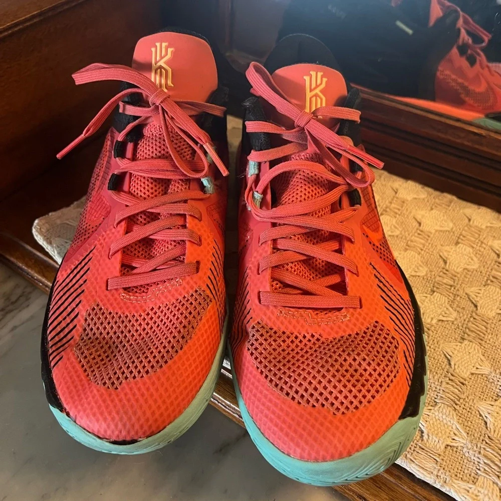 NIKE Kyrie Flytrap 5 GS Magic Ember Basketball Sneakers Orange Teal Black Sz‎ 5Y